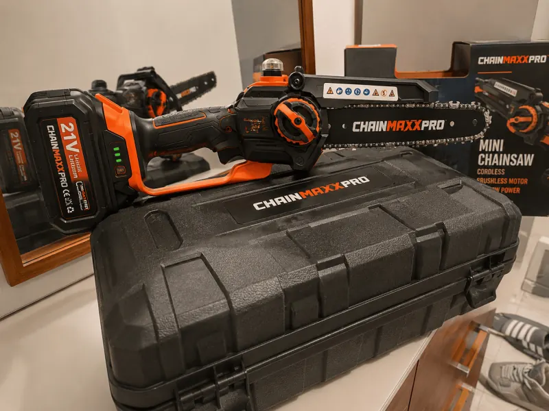 Aldo F. pota rami alti dal prato con CHAINMAXXPRO e asta telescopica — recensione verificata