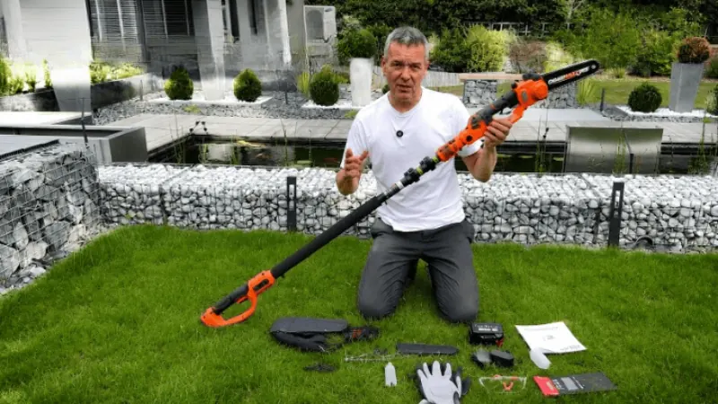 Luigi C. impugna CHAINMAXXPRO con asta estesa: leggera e bilanciata — recensione verificata